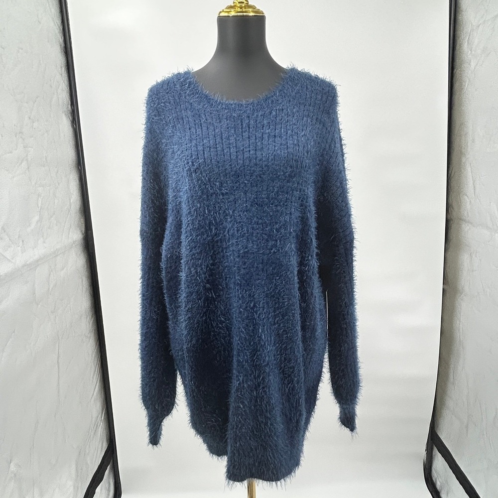 Lulus Navy Blue Eyelash Knit Crewneck Sweater Oversized‎ ML NWT Cozycore
